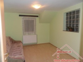 inchiriez-apartament-3-camere-la-vila-zona-terezian-4