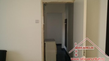 urgent-vand-apartament-3-camere-strada-hipodromului-ii-1