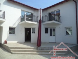 vand-casa-la-pret-de-apartament-zona-calea-cisnadiei-1