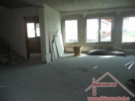 vand-casa-la-pret-de-apartament-zona-calea-cisnadiei-2