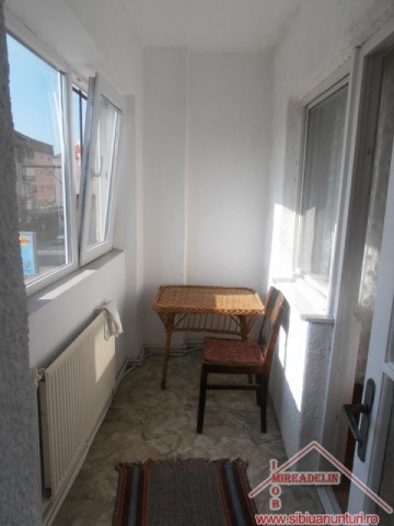 inchiriez-apartament-2-camere-strand-2