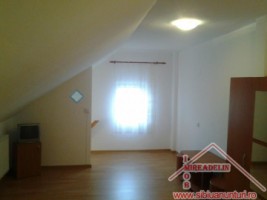 inchiriez-apartament-2-camere-zona-piata-rahovei-1