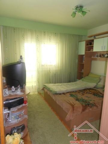 inchiriez-apartament-3-camere-calea-dumbravii-4