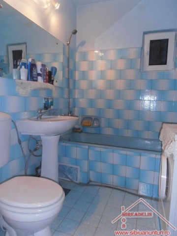 inchiriez-apartament-3-camere-calea-dumbravii-10