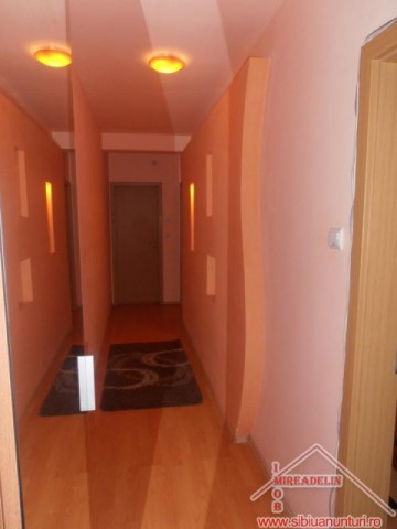 inchiriez-apartament-2-camere-elegant-central-sos-alba-iulia-1
