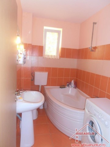 inchiriez-apartament-2-camere-elegant-central-sos-alba-iulia-5
