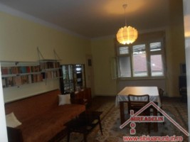 inchiriez-apartament-4-camere-la-casa-central-5