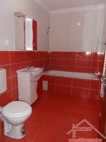 inchiriez-apartament-3-camere-zona-interex-8