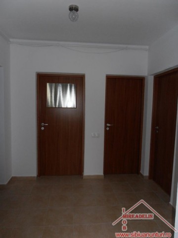 inchiriez-apartament-2-camere-la-vila-zona-lazaret-4
