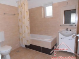 inchiriez-apartament-2-camere-la-vila-zona-lazaret-7