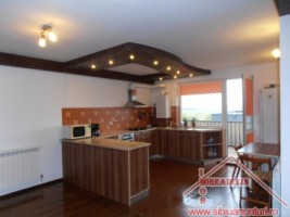 inchiriez-apartament-3-camere-zona-hipodrom-iii-1