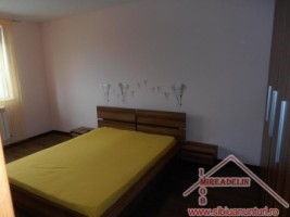 inchiriez-apartament-3-camere-zona-hipodrom-iii-4