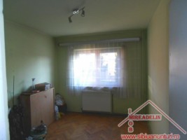 urgent-vand-apartament-3-camere-strand-1
