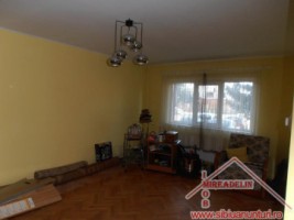 urgent-vand-apartament-3-camere-strand-2