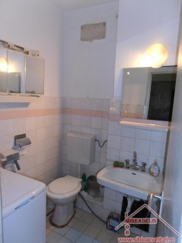 urgent-vand-apartament-3-camere-strand-6