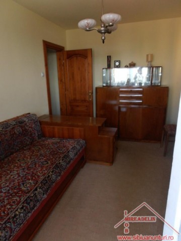 inchiriez-apartament-3-camere-zona-rahovei-8