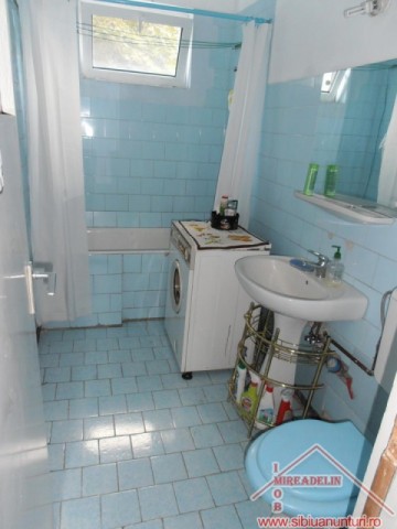 inchiriez-apartament-2-camere-zona-cedonia-4
