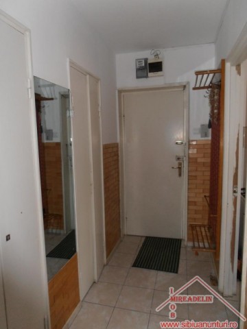 inchiriez-apartament-2-camere-zona-cedonia-5