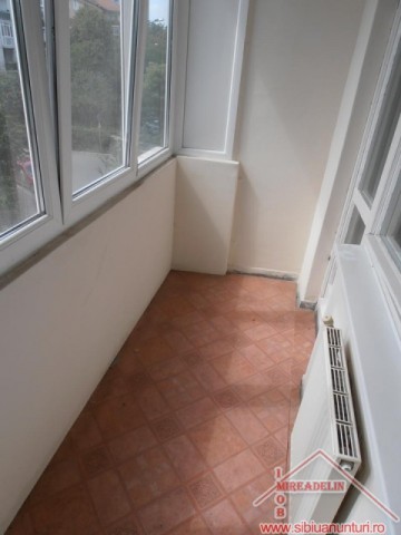 inchiriez-apartament-3-camere-calea-dumbravii-4