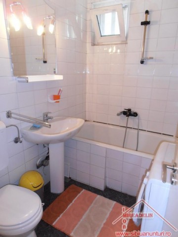 inchiriez-apartament-3-camere-calea-dumbravii-6