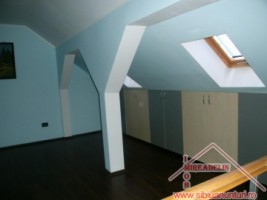 inchiriez-apartament-3-camere-valea-aurie-7