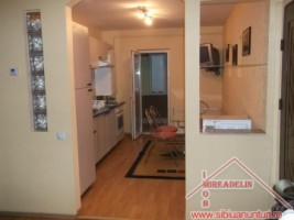 inchiriez-apartament-3-camere-strand-1