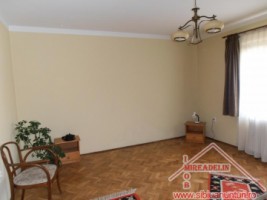 inchiriez-casa-3-camere-zona-trei-stejari-8