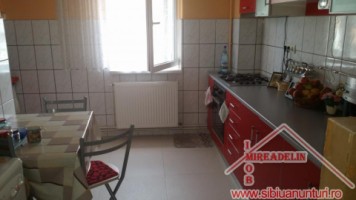 vand-acum-apartament-3-camere-decomandate-soseaua-alba-iulia