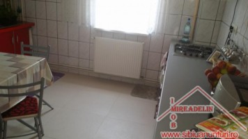 vand-acum-apartament-3-camere-decomandate-soseaua-alba-iulia-1