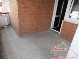 inchiriez-apartament-3-camere-central-4