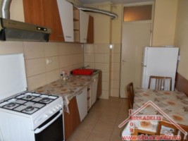 inchiriez-apartament-3-camere-central-5