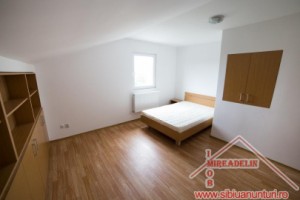 inchiriez-apartament-3-camere-la-mansarda-valea-aurie-3