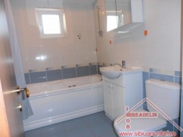 inchiriez-apartament-2-camere-elegant-vasile-aaron-4