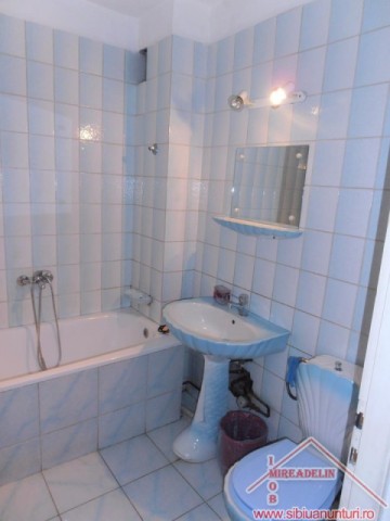 inchiriez-apartament-3-camere-central-vasile-milea-6