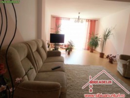 inchiriez-apartament-4-camere-elegant-mihai-viteazu