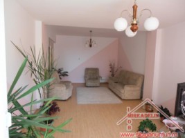 inchiriez-apartament-4-camere-elegant-mihai-viteazu-1