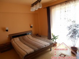 inchiriez-apartament-4-camere-elegant-mihai-viteazu-4