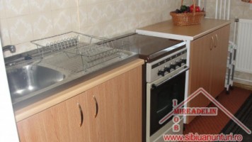 inchiriez-apartament-3-camere-calea-poplacii-1