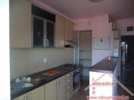 inchiriez-ap3-camere-mansarda-vaaron-2