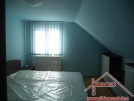 inchiriez-ap3-camere-mansarda-vaaron-6