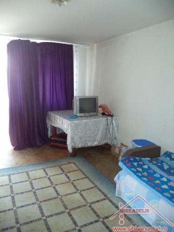 inchiriez-apartament-3-camere-mihai-viteazu-3