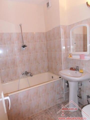 inchiriez-apartament-2-camere-vasile-milea-3