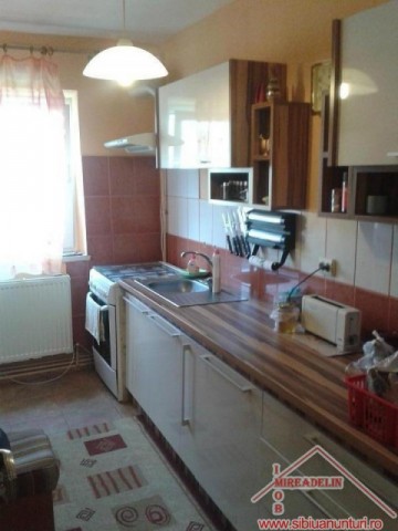 vand-impreuna-apartament-2-cameregarsoniera-valea-aurie