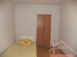 inchiriez-apartament-4camere-la-casa-zona-centrala-4