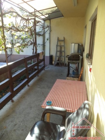 inchiriez-apartament-4camere-la-casa-zona-centrala-7