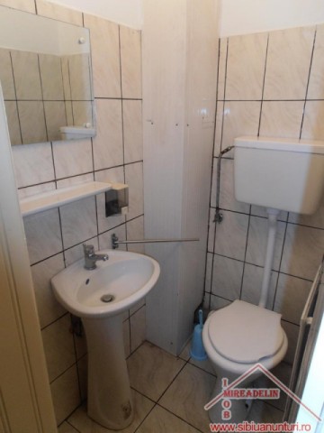 inchiriez-apartament-3-camere-central-sos-alba-iulia-7
