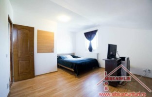 inchiriez-apartament-3-camere-la-mansarda-valea-aurie-3