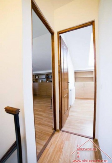 inchiriez-apartament-3-camere-la-mansarda-valea-aurie-7