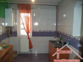 inchiriez-apartament-3-camere-zona-strand