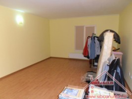 vand-casa-zona-calea-cisnadiei-9